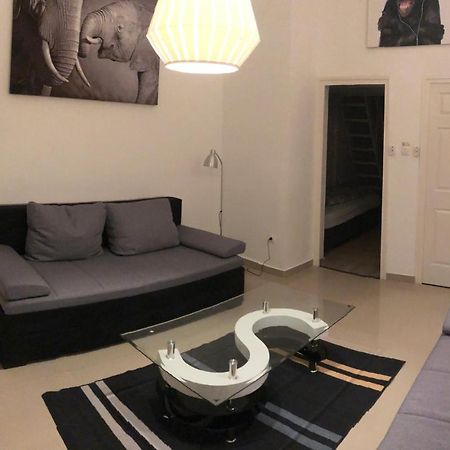 Apartament The Urban Jungle By Gozsdu Budapeszt Zewnętrze zdjęcie